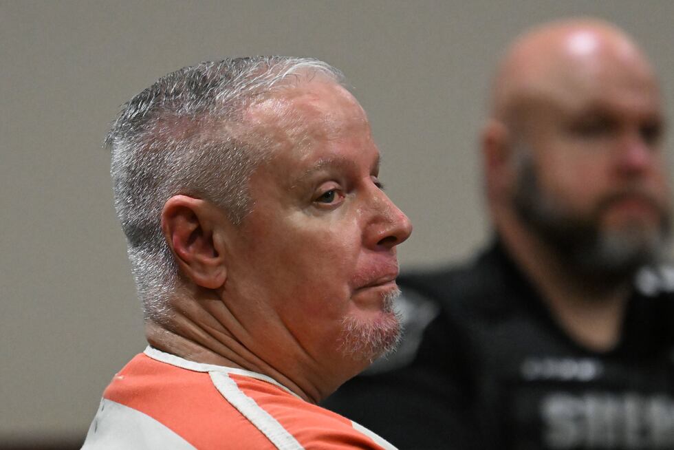 Colin Gray, padre del niño que disparó en la escuela Apalachee High School, en el tribunal en...
