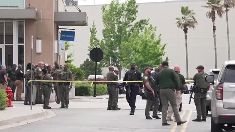 Mall of Louisiana shooting leaves 1 dead, 5 injured; 5 suspects in custody