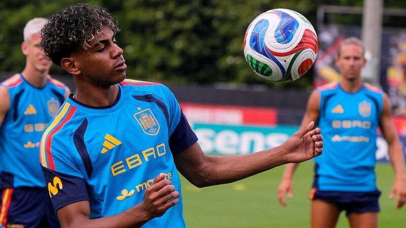 El atacante español Lamine Yamal durante un entrenamiento previo al Mundial, el sábado 6 de...