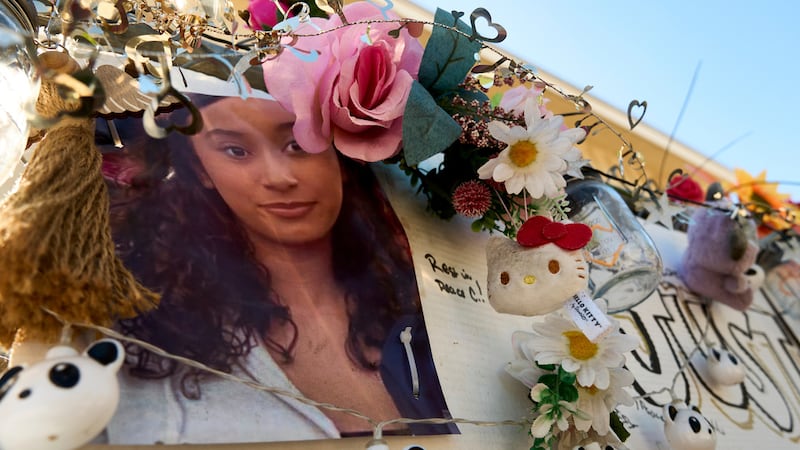 ARCHIVO - Una ofrenda en honor a Celeste Rivas Hernández, cuyo cuerpo fue hallado dentro de un...