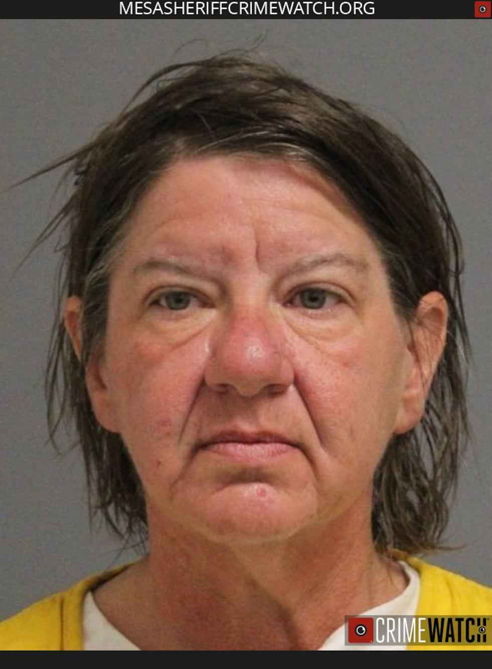 Wanita ditangkap karena masuk rumah di Clifton pada pagi hari.