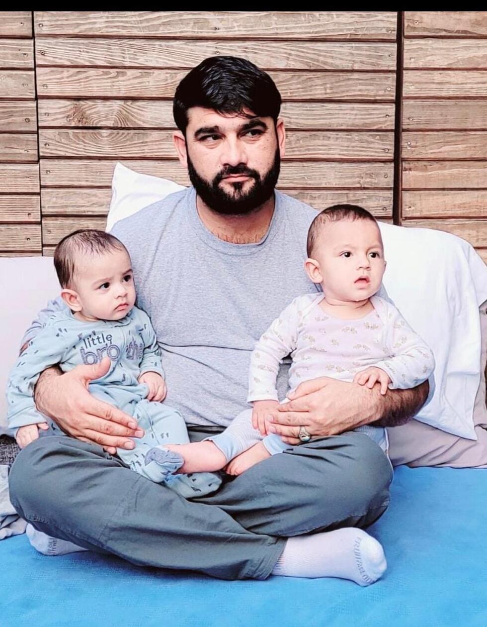 Mohammad Nazeer Paktiawal, un ciudadano afgano que murió estando detenido por ICE el 14 de...