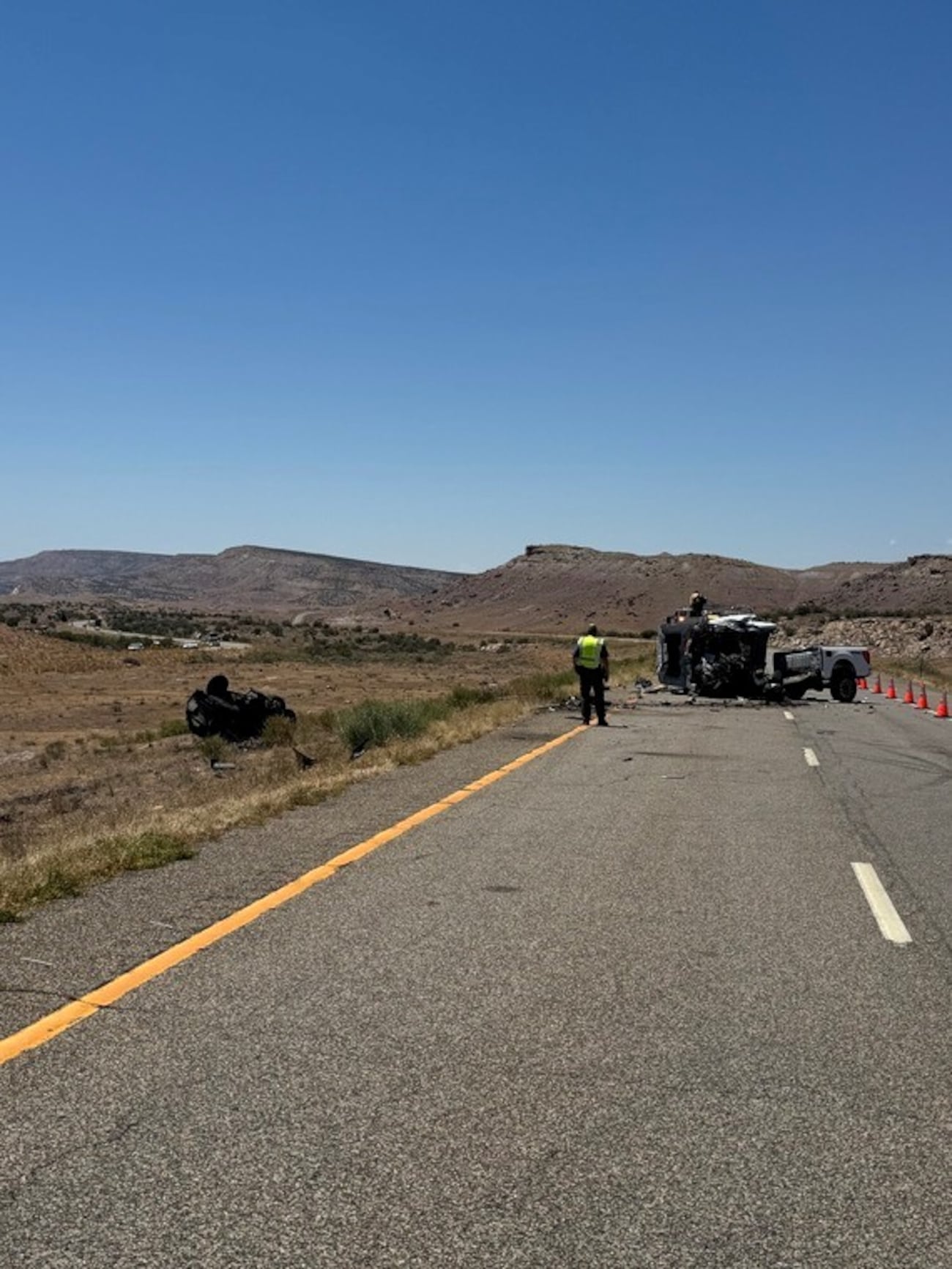 Wrong-way driver killed in head-on crash on I-70; 5 others hospitalized ...