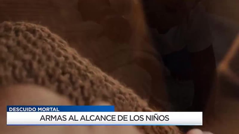 El padre de la menor también enfrenta cargos por, presuntamente, dejar el arma al alcance de...